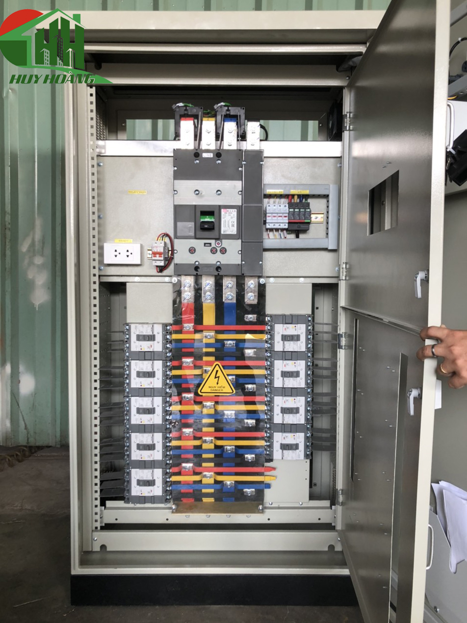Tủ điện năng lượng mặt trời 700kW
